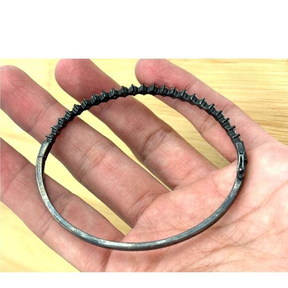 VTG 925 Sterling Silver Hinged Cuff Bracelet 11 grams - Picture 12 of 16